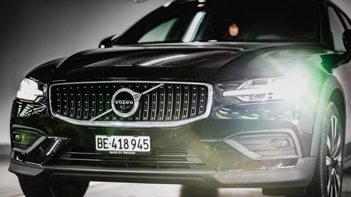 Volvo V60 Cross Country Roadtrip in den Schweizer Alpen, volvo v60 crosscountry — Bild 24