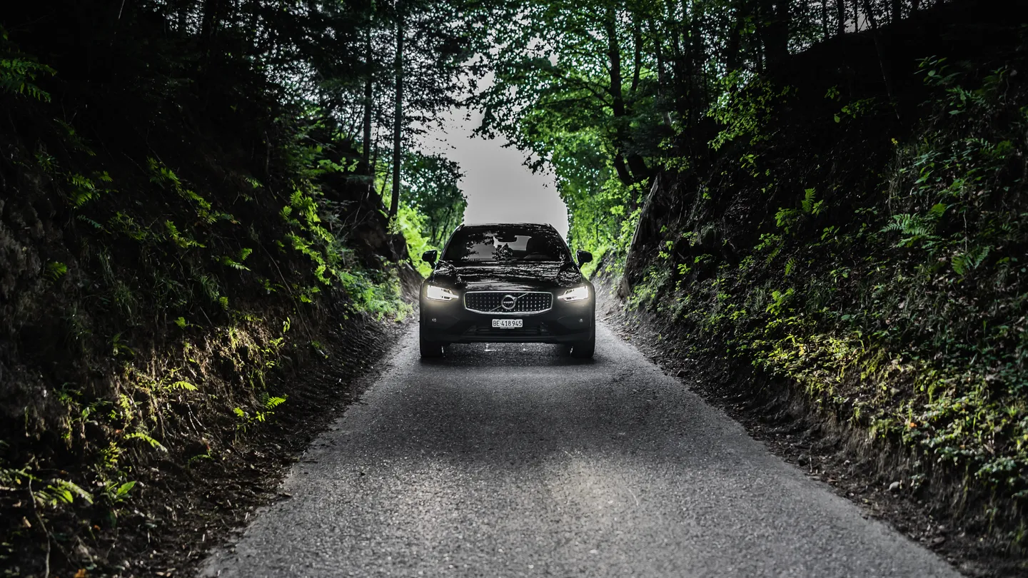 Volvo V60 Cross Country Roadtrip in den Schweizer Alpen, volvo v60 crosscountry — Bild 22