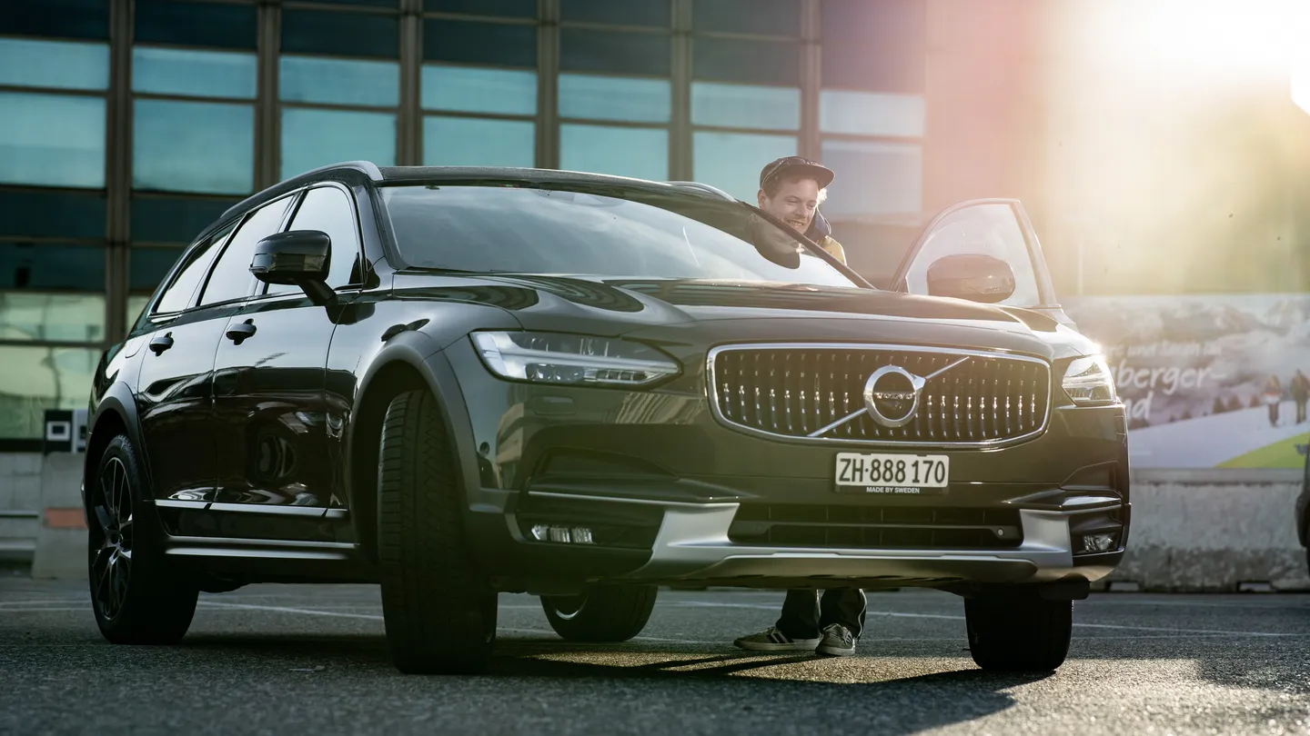Volvo V60 Cross Country Roadtrip in den Schweizer Alpen, Gantrisch — Bild 15